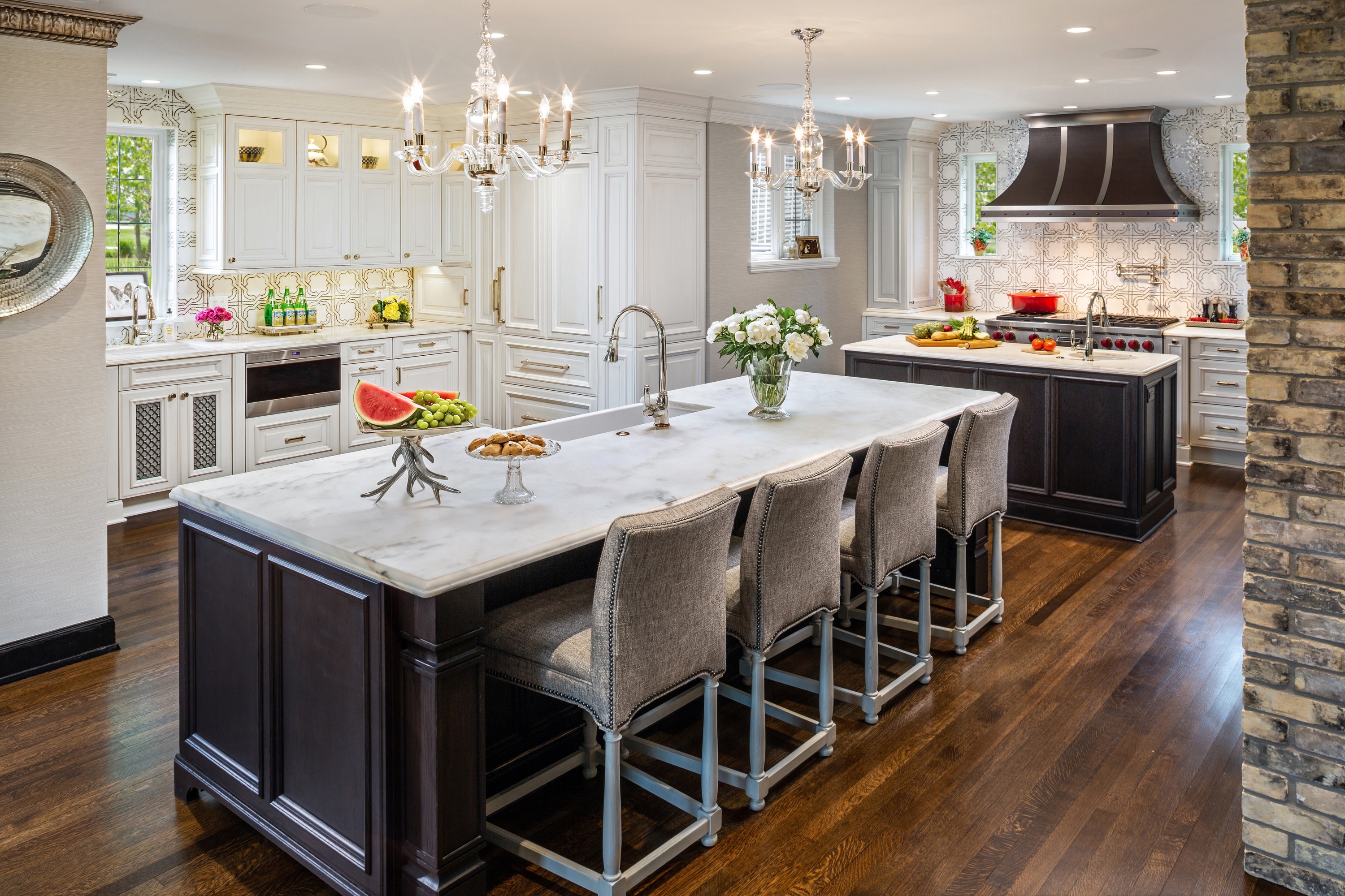 Lake Drive Elegance Kitchen